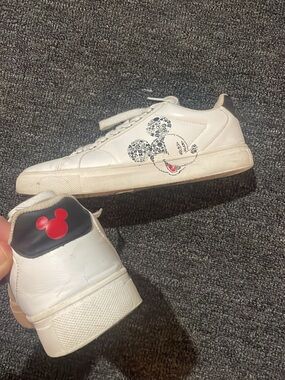 Source Unknown White Athletic Sneakers with Black and Red Mickey Accents